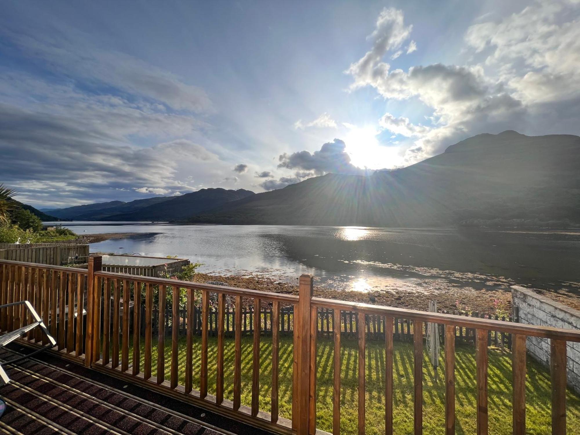 Cottage On The Loch Arrochar Εξωτερικό φωτογραφία